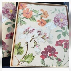 Artisan Collection Bible, Leathersoft, Almond Floral Red Letter Edition NASB NEW